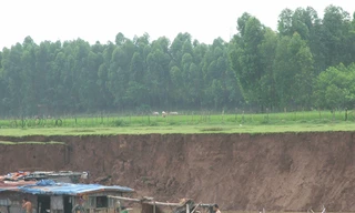 “Cát tặc” lộng hành khắp Hà Nội