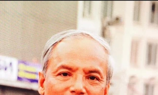 Tác giả bài thơ Rasul Gamzatov