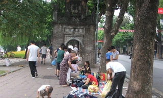 City tour Hà Nội nghèo nàn do đâu?