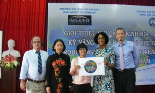 Nữ sinh khiếm thính đầu tiên của Việt Nam nhận học bổng du học Mỹ