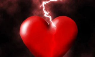 Tình sét đánh: yêu em vì em ‘hay hay’