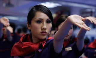 Dạy võ Vĩnh Xuân cho nữ tiếp viên hàng không