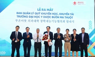 Trường ĐH Y Dược Buôn Ma Thuột ra mắt Ban quản lý quỹ khuyến học, khuyến tài 