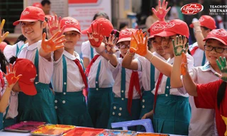 Tập huấn rửa tay đúng cách cho 10.000 trẻ nông thôn Việt Nam