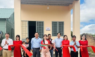 Syngenta trao tặng 16 mái ấm cho nông dân nghèo ở nhiều địa phương dịp cận tết