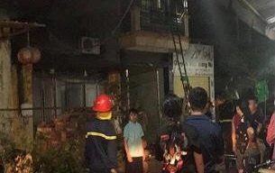 Hai công nhân Điện lực miền Bắc dũng cảm cứu người