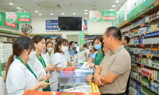 Mua thuốc không lo tài chính - giải pháp để 'không ai bị bỏ lại' của nhà thuốc An Khang