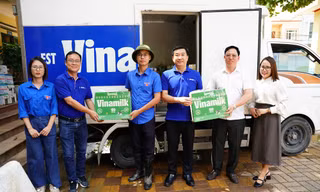 Hỗ trợ người dân khắc phục hậu quả sau bão lũ, khôi phục cuộc sống