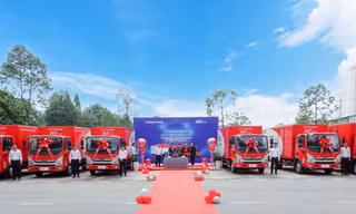 THACO AUTO bàn giao lô 237 xe tải Foton Ollin cho J&T Express Việt Nam