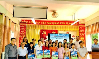 Sách Cánh Diều tri ân thầy cô