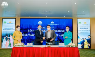 BV Hồng Ngọc và Vietnam Airlines hợp tác chăm sóc sức khỏe cho Hội viên Bông Sen Vàng