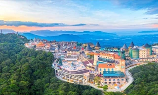 Khám phá Lâu đài Mặt trăng – thế giới siêu thực lần đầu tiên có mặt tại Việt Nam