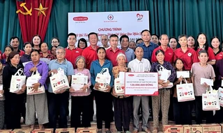 Dai-ichi Life Việt Nam tiếp tục 'Hướng về đồng bào miền Bắc' tại Bắc Giang, Thái Nguyên, Phú Thọ
