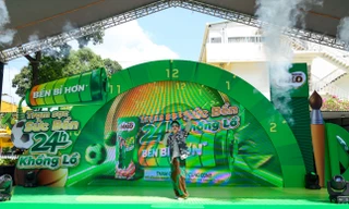 Ca sĩ Anh Tú khuấy động “Trạm sạc Sức bền 24h Khổng lồ” 