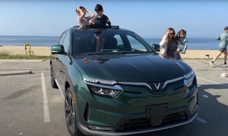 Nữ chuyên gia xe điện người Mỹ: 'VF 8 là một chiếc xe tuyệt vời'