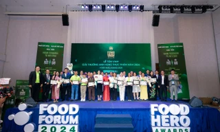 Herbalife Việt Nam nhận Giải thưởng 'Tạo tác động xã hội' tại Lễ tôn vinh anh hùng thực phẩm - Food Hero 2024