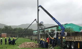 EVNCPC: Hơn 147.000 khách hàng đã được cấp điện trở lại sau lũ lớn, sạt lở