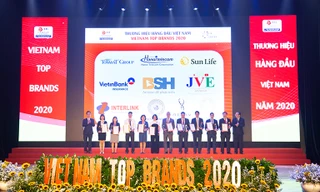 Sun Life Việt Nam đạt danh hiệu Top 10 Thương hiệu hàng đầu Việt Nam 2020