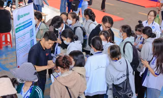 Điểm nhấn Liên hoan Tuổi trẻ Sáng tạo TPHCM 2024: Đưa Blockchain đến với đại chúng