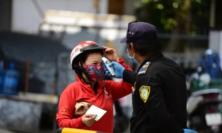 Grab chia sẻ khó khăn cùng tài xế công nghệ bất kể màu áo 