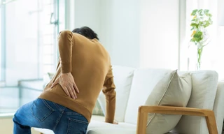 Cẩn thận đau lưng khi trời trở lạnh!