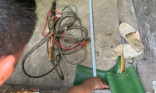 Điều tra vụ một phụ nữ tử vong, cổ nạn nhân có vết chích điện