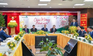 Các đ/c Lãnh đạo cấp cao của Đảng, Nhà nước, NHNN Việt Nam và Đảng ủy Khối DNTW tham dự, chúc Tết tại Vietcombank 