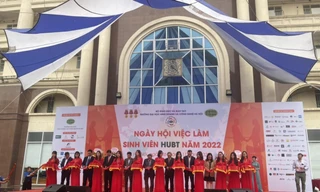 Hàng ngàn cơ hội việc làm tại “Ngày hội việc làm sinh viên HUBT 2022”