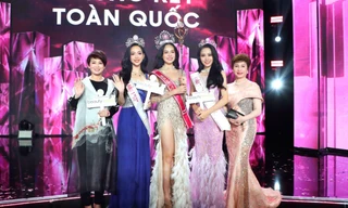 Phó Chủ tịch Hội đồng Cố vấn Đặng Thanh Hằng trao cúp cho Á hậu 1 HHVN 2022