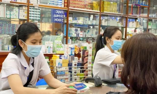 FPT Long Châu tiên phong trợ giá thuốc điều trị Covid-19 Molnupiravir chính hãng