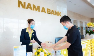 Nam A Bank tặng bảo hiểm sức khỏe Covid-19 cho cán bộ nhân viên