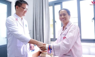 Cứu nữ bệnh nhân bị phình động mạch ruột khổng lồ hiếm gặp