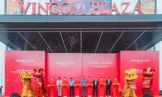 Vincom Retail liên tiếp nhận 2 giải thưởng danh giá, khẳng định vị thế dẫn đầu ngành bất động sản bán lẻ Việt Nam