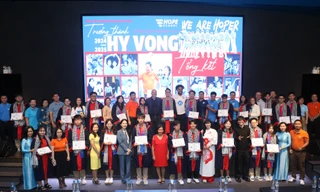 21 học sinh trường Hy vọng làm lễ trưởng thành: Trái ngọt sau hành trình yêu thương