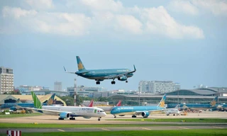 Cục Hàng không đề xuất áp giá sàn vé máy bay nội địa trong thời gian 12 tháng, bắt đầu từ ngày 1/11 tới. Ảnh minh họa.