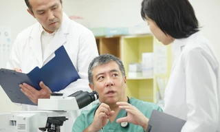 Tiến sĩ, bác sĩ Daisuke Tachikawa đã dành gần 30 năm để nghiên cứu về bệnh ung thư và các phương pháp điều trị.