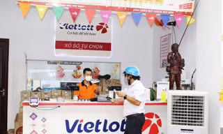 Bản tin 8H: Tìm thấy tỷ phú Vietlott mới ở TPHCM