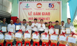 Ngành điện miền Nam: Hoàn thành chương trình xóa nhà tạm, nhà dột nát tại Cần Thơ