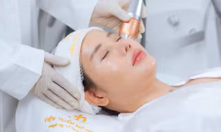 Vì sao ngày càng nhiều người chọn địa chỉ làm đẹp có bác sĩ chuyên khoa da liễu?