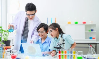 Chuyên gia đồng hành - Phụ huynh yên tâm chọn chương trình tiếng Anh cho con