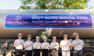 Viện thẩm mỹ DIVA chung tay cùng người dân Miền Tây mùa hạn mặn