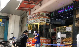 Mọi người đang yêu thương và cùng dìu nhau vượt qua dịch bệnh