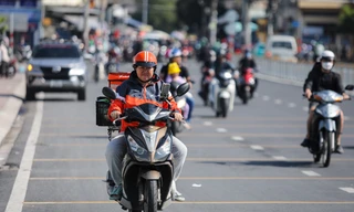 Nữ tài xế Lalamove 'không ngán mệt, chỉ ngán ngồi không'