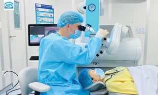 Mắt Việt - Nga đạt chứng nhận Xóa Cận Smile Pro số 1 Việt Nam