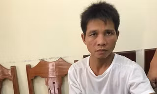 Trộm trốn trong nhà tắm bất ngờ lao ra chém 2 phụ nữ trọng thương
