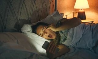 Tiếp xúc quá nhiều ánh sáng nhân tạo ảnh hưởng tiêu cực tới sức khỏe con người