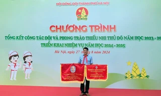 Liên đội Trường THCS Giảng Võ được tặng Cờ thi đua xuất sắc của T.Ư Đoàn