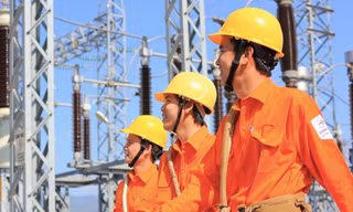 Điện năng tiếp tục đạt điểm số cao nhất trong các lĩnh vực hạ tầng