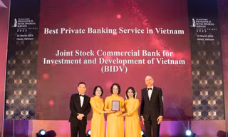 BIDV nhận 04 giải thưởng về dịch vụ ngân hàng dành cho khách hàng cá nhân