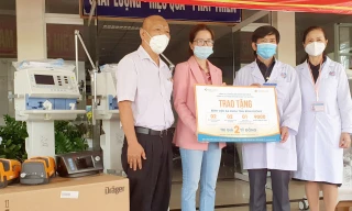 Cen Sài Gòn trao tặng Bình Dương thiết bị y tế trị giá 2 tỷ đồng